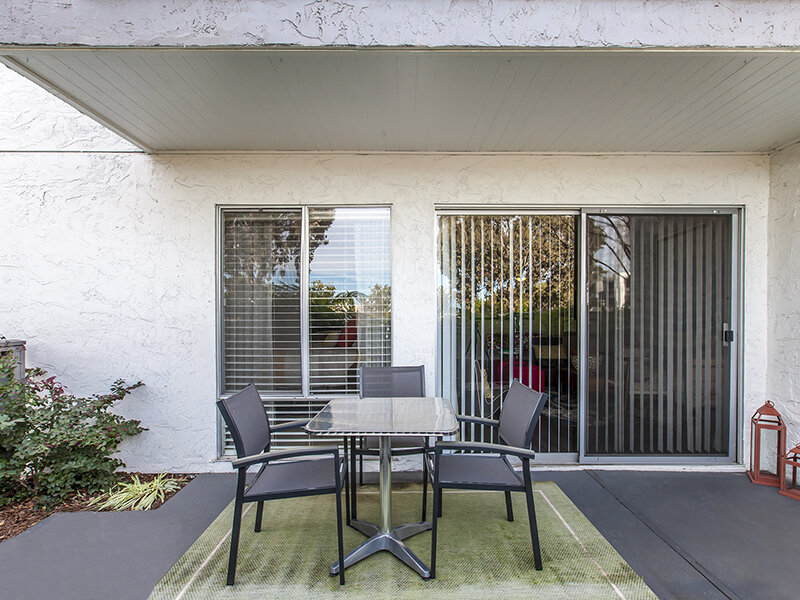 Outdoor Seating | Park Kiely