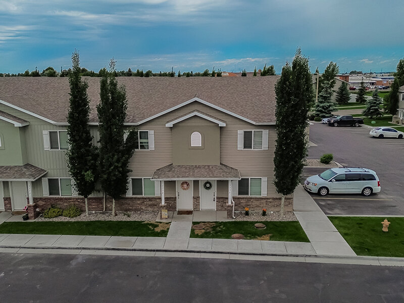 Apartment Property | Meadowcreek Townhomes