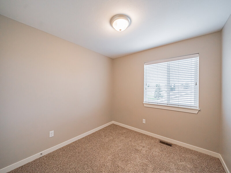 Luxury Bedroom | Meadowcreek Townhomes