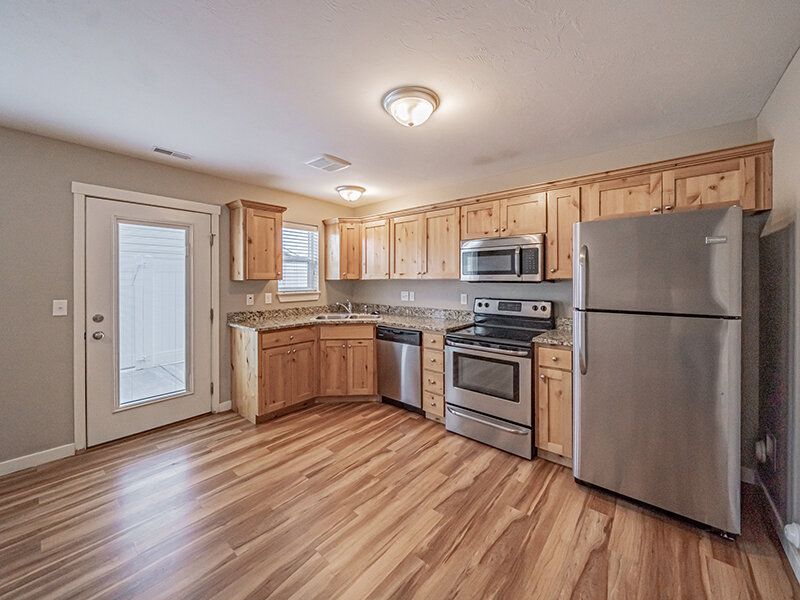 Spacious Kitchen | Meadowcreek Townhomes