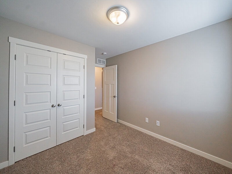 Bedroom Closet | Meadowcreek Townhomes