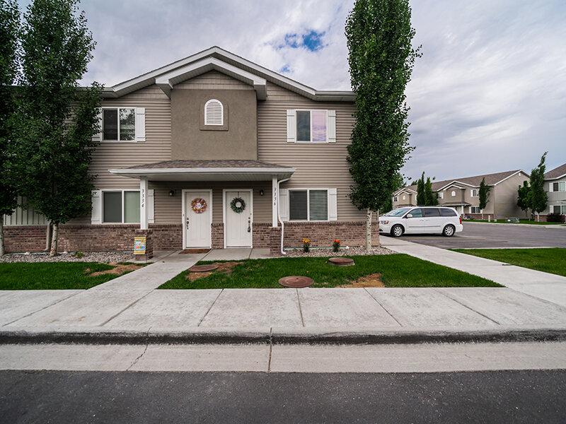 Apartment Entrance | Meadowcreek Townhomes