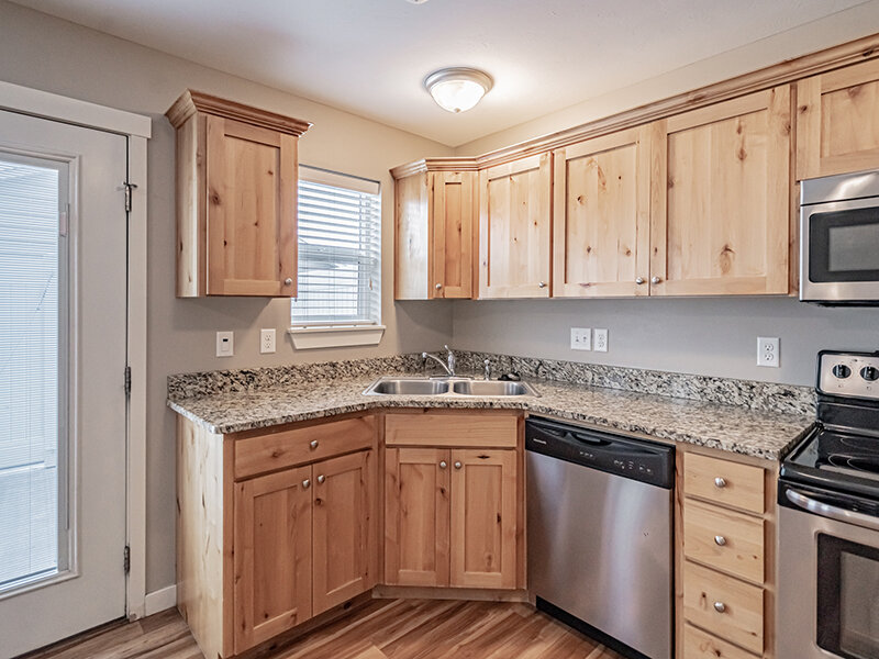 Interior Kitchen | Meadowcreek Townhomes
