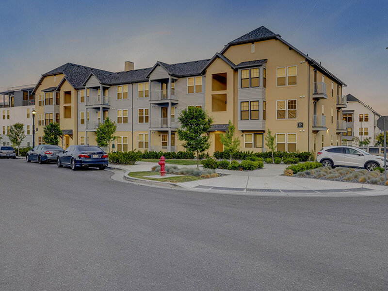 Apartment Building | Vida at Daybreak