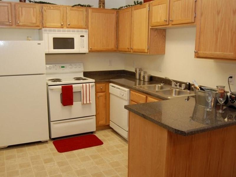 Kitchen | Bridger Pointe Apartments
