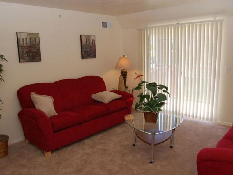 Living Room Apartments in North Logan, UT