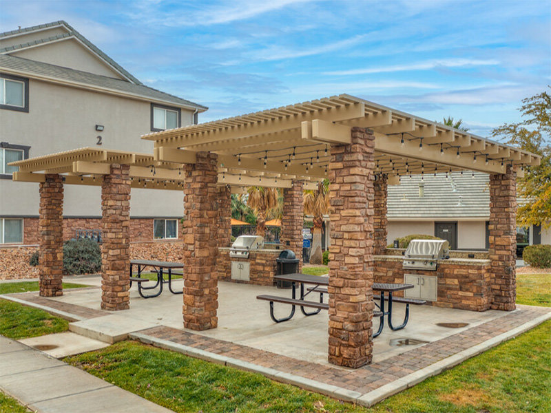Grill Area | Oasis Palms in St George, UT