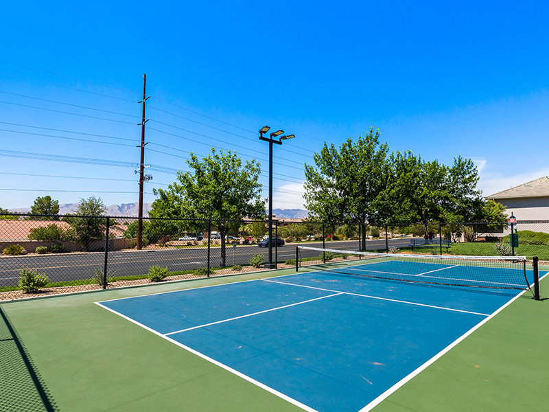 Tennis Court | Oasis Palms