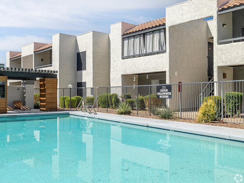 Outdoor Pool | The Rowan
