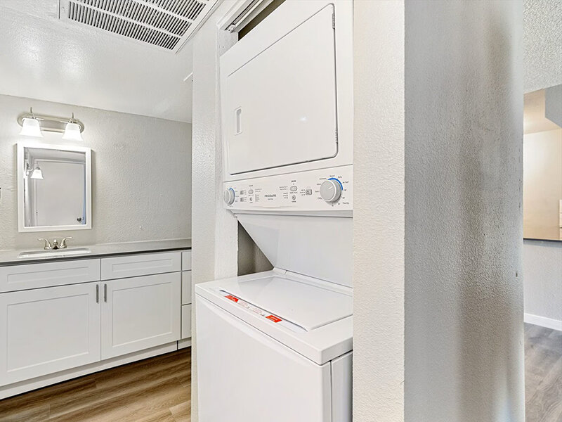 Washer/Dryer | The Rowan