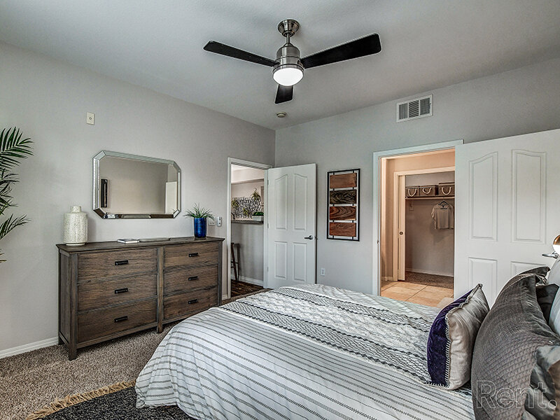 Bedroom | Fleetwood Apartments