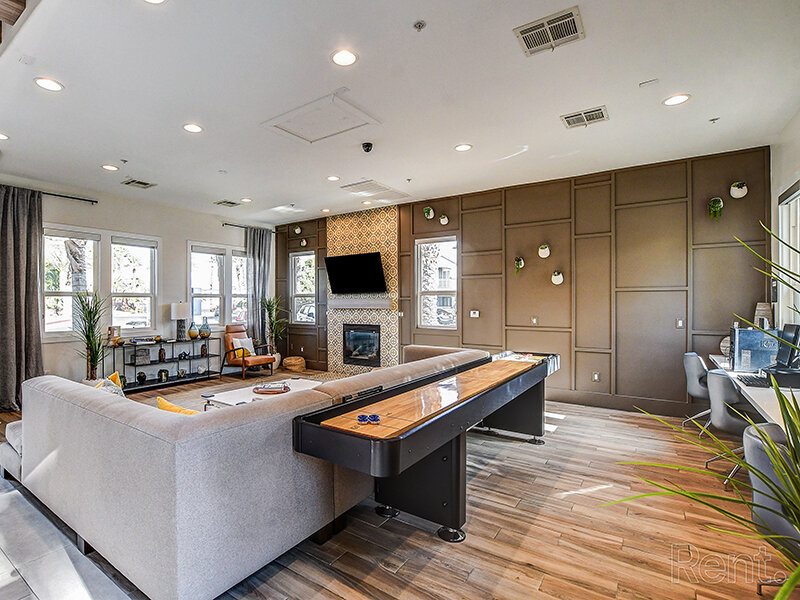 Resident Lounge | Fleetwood Apartments in Las Vegas