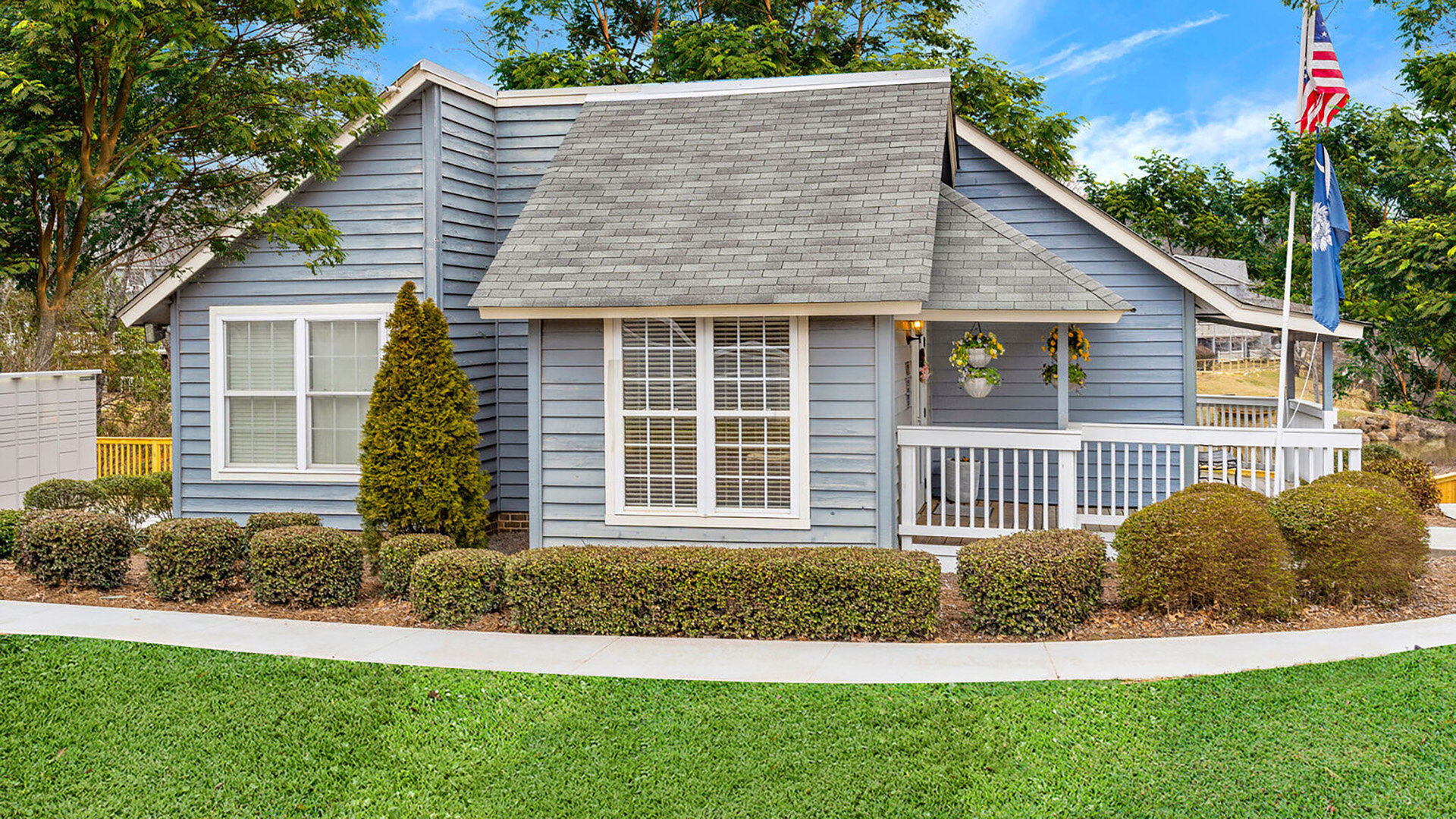 Welcome to Lakeside Place at Greenville, South Carolina