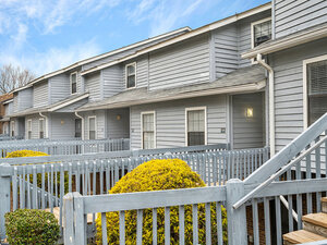 Apartment Property | Lakeside Place