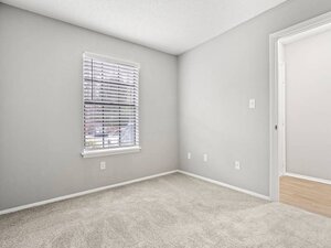 Carpteted Bedroom | Lakeside Place