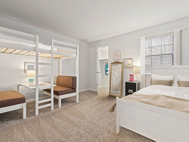 Luxury Area | Lakeside Place