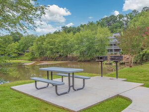 Outdoor Seating | Lakeside Place