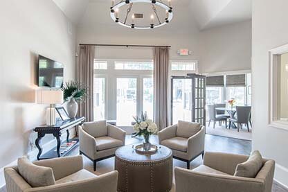 LUXURY DESIGN at 42 Magnolia + 5000 Forest