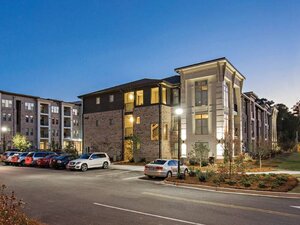 Apartments Near Me | 5000 Forest Apartments