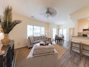 Living Room | 42 Magnolia Apartments