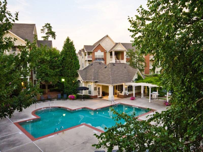 42 Magnolia + 5000 Forest Apartments Amenities