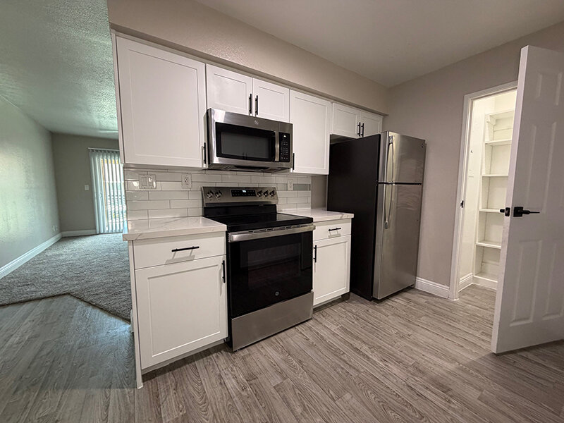 Stainless Appliances | Morrell Park Apartments