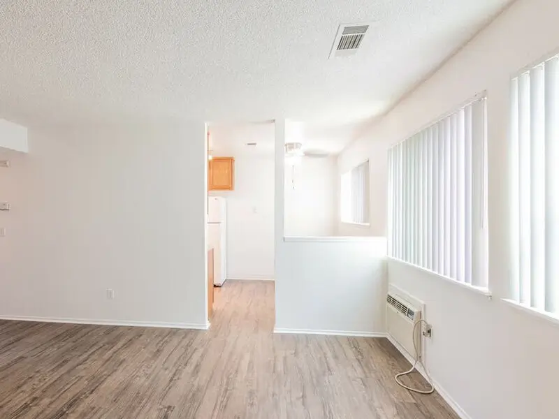 Large Room | Morrell Park