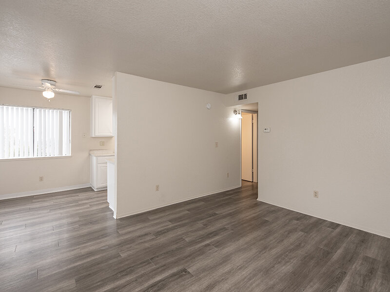 Luxury Area | Riverstone