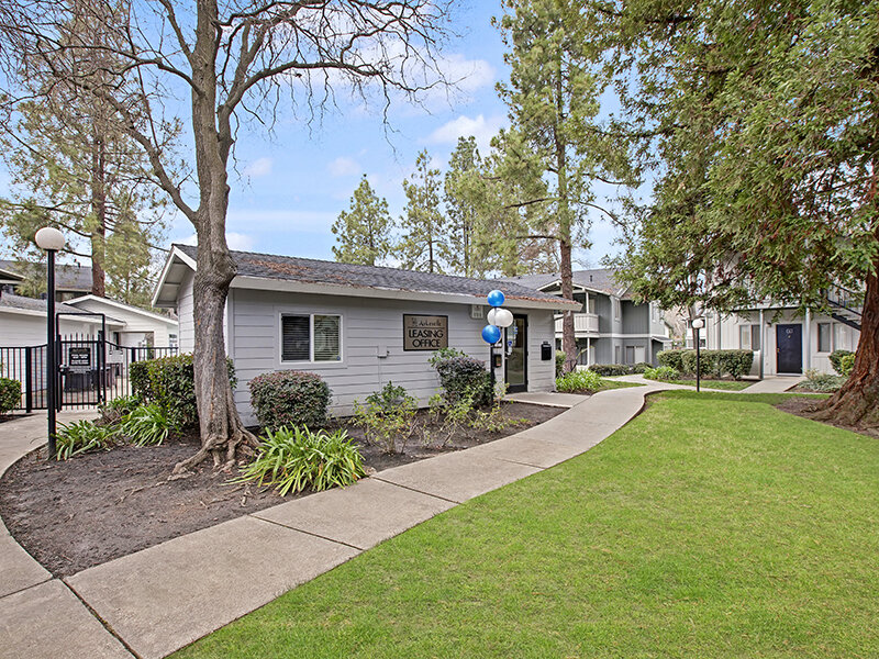 Outdoor Sidewalk with Apartment Building | Arborelle Apartments