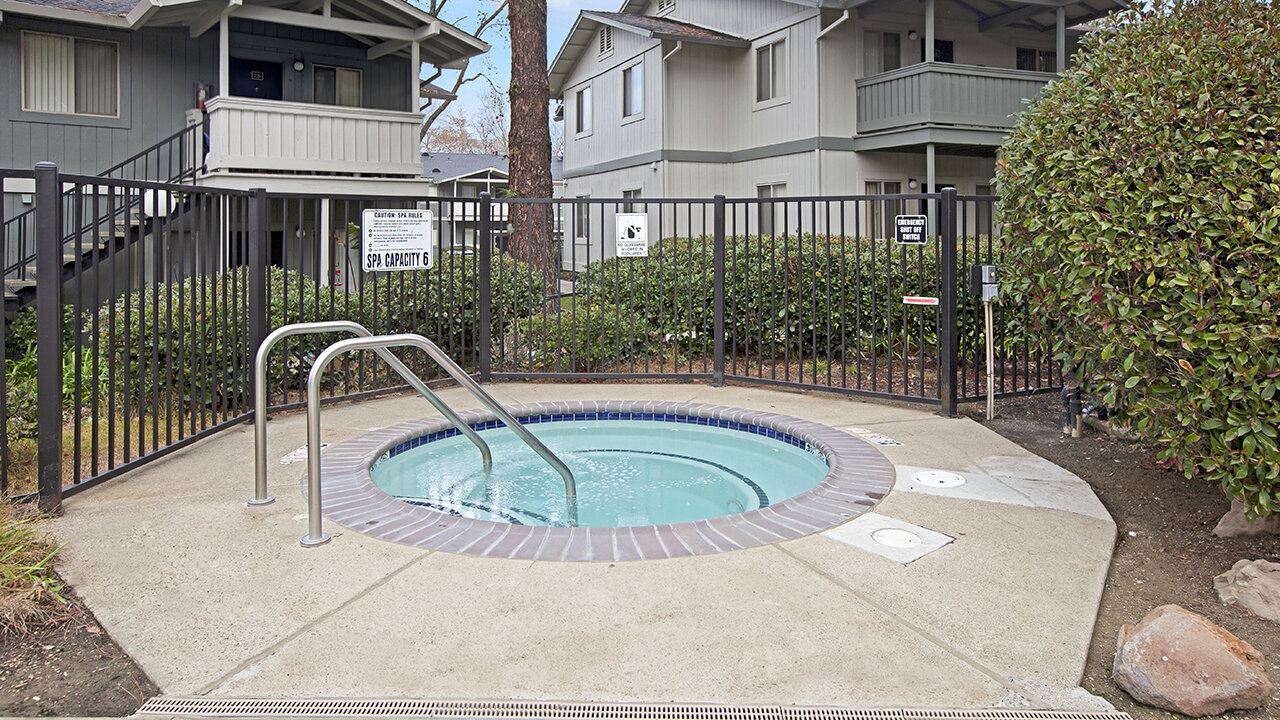 Arborelle Apartments Neighborhood