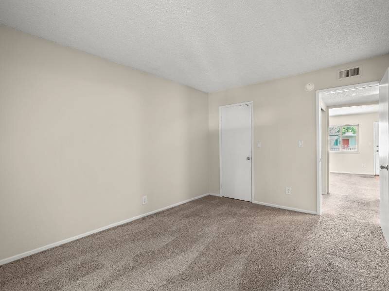 Carpeted Bedroom | Shenandoah