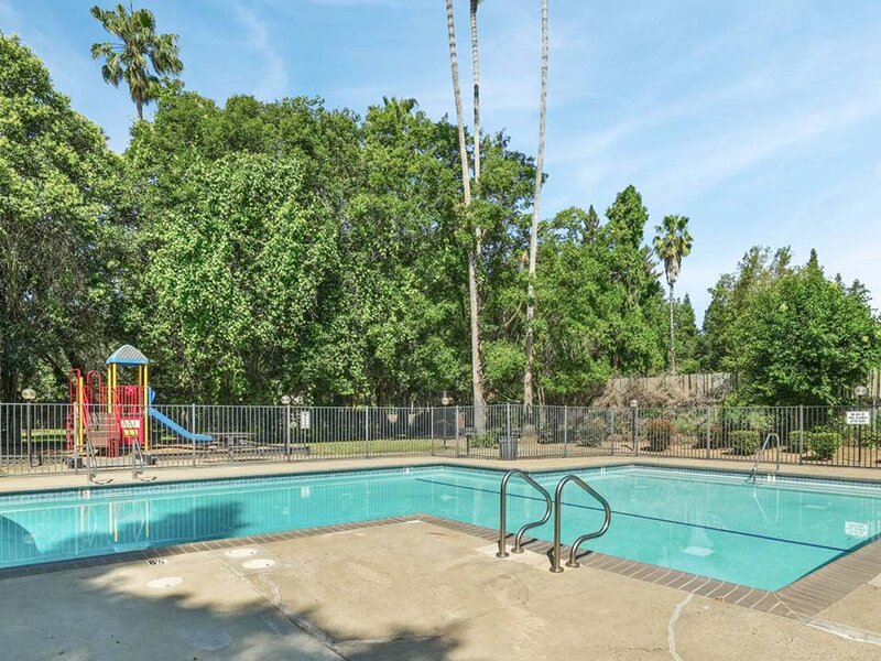 Shenandoah Apartments in Sacramento
