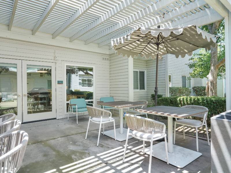 Gazebo | Albert Einstein Apartments