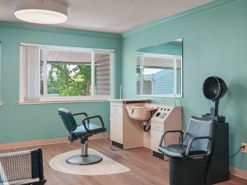 Hair Salon | Albert Einstein Apartments