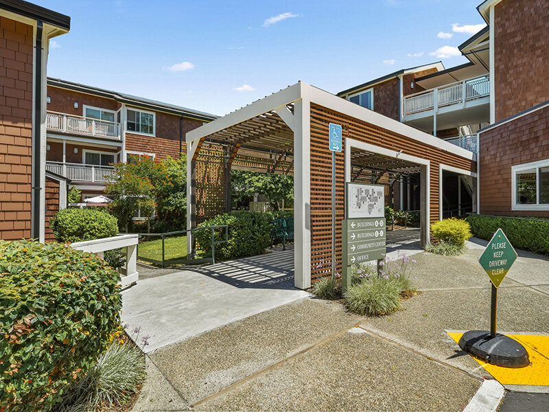 Apartment View Exterior Entrance |  Parnow Friendship House
