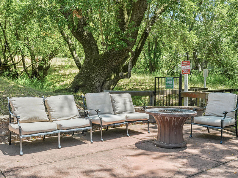 Outdoor Seating with Communal Ashtray |  Parnow Friendship House