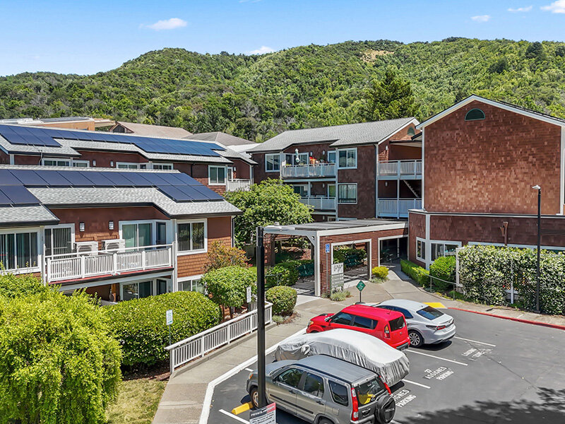 Apartment Complex Parking |  Parnow Friendship House