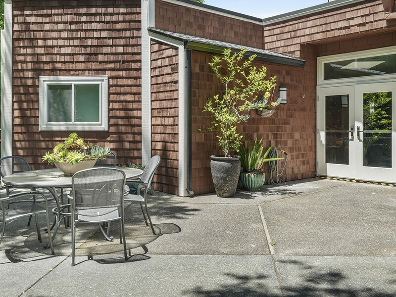 Parnow Friendship House Apartments in San Rafael