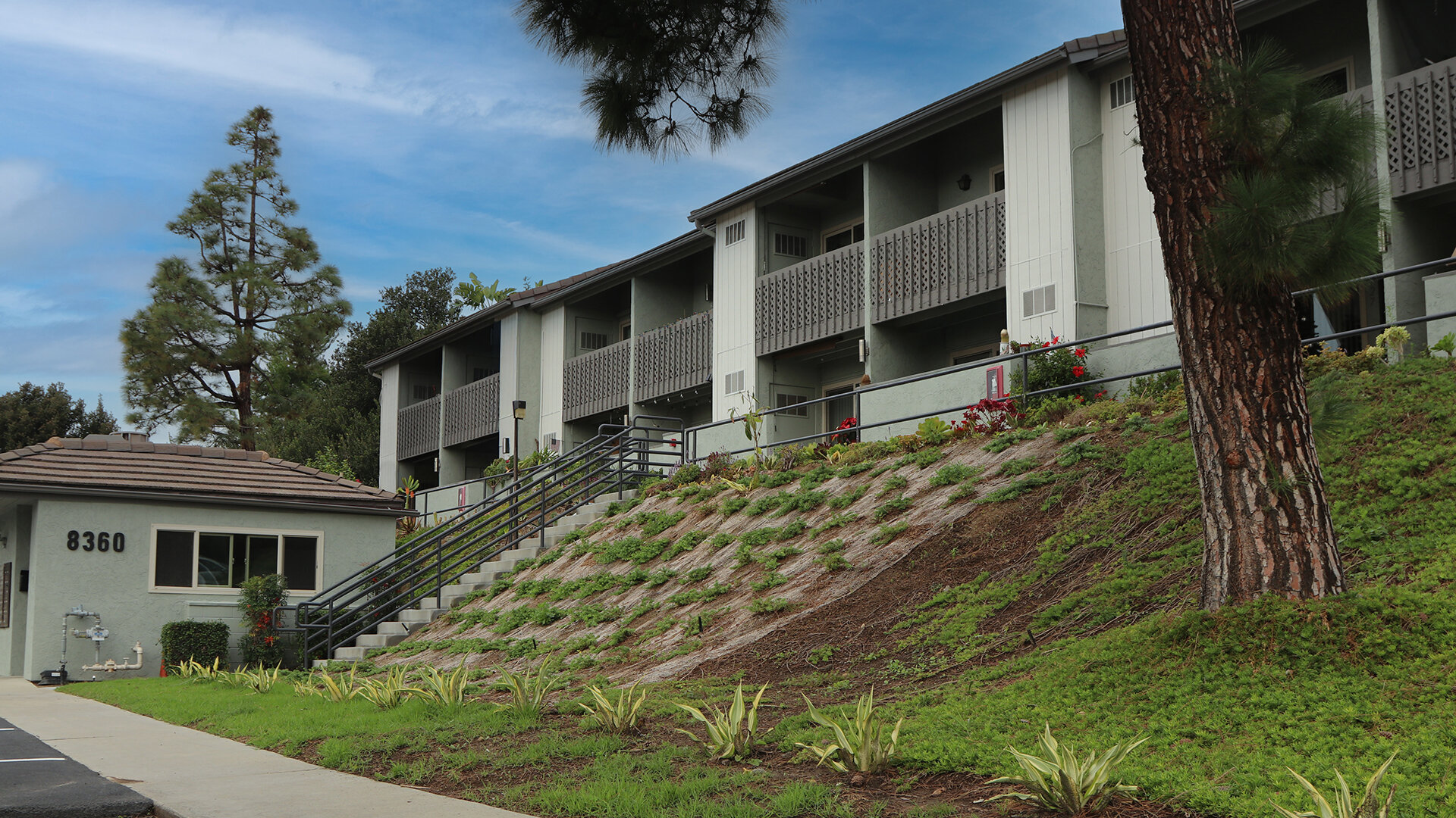 Outlook at Mission Valley Apartments in San Diego, CA