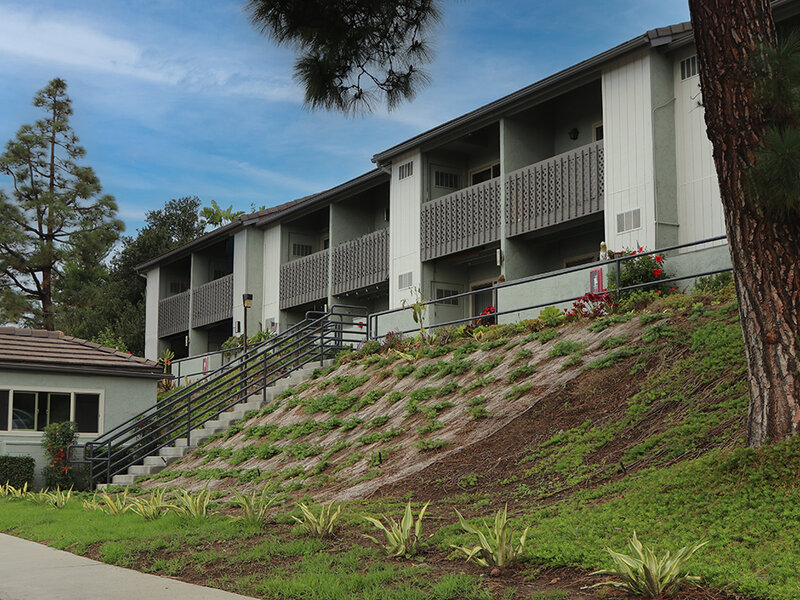 Outlook at Mission Valley Apartments in San Diego