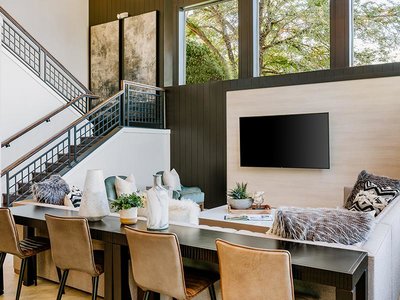 Clubhouse Dining Area | Kallisto at Bear Creek Lakewood Apartments