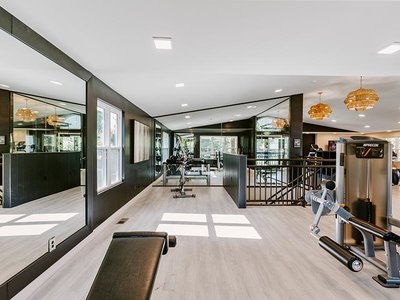 Resident Gym | Kallisto at Bear Creek Apartments in Lakewood, CO