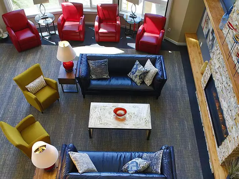 Clubhouse Lounge | V-Esprit Senior Apartments in Aurora Colorado