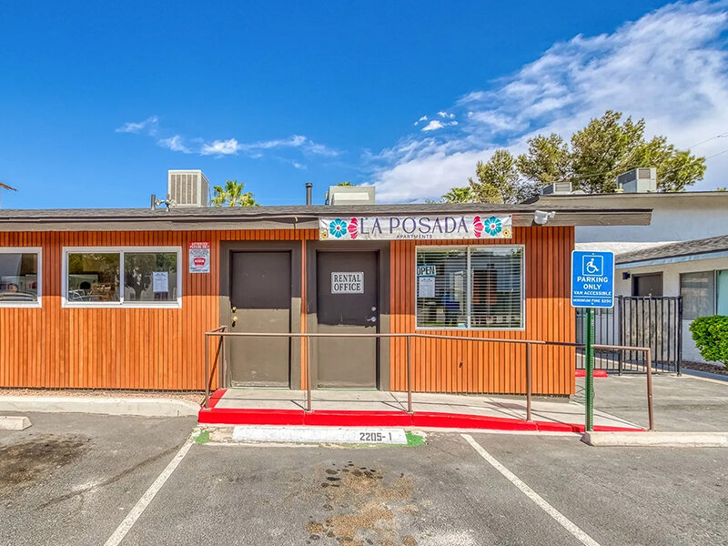 Parking | La Posada Apartments