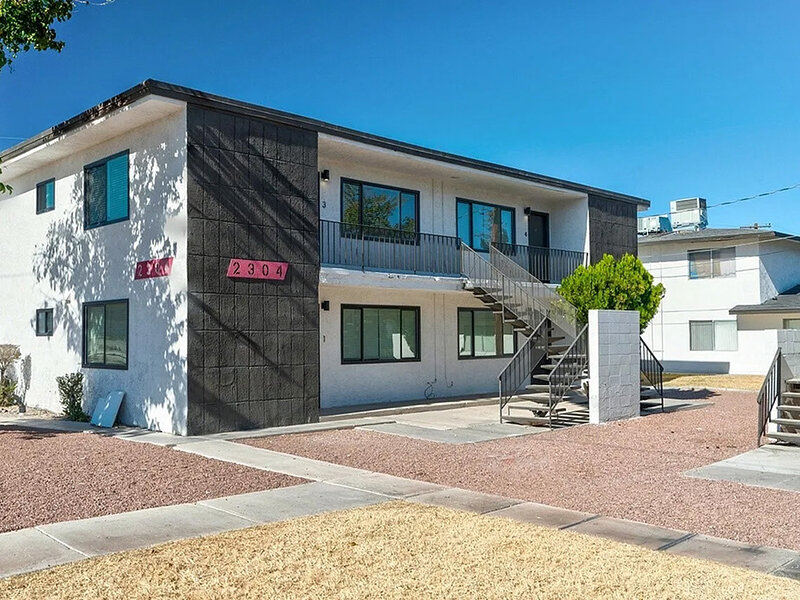 Exterior Views | La Posada