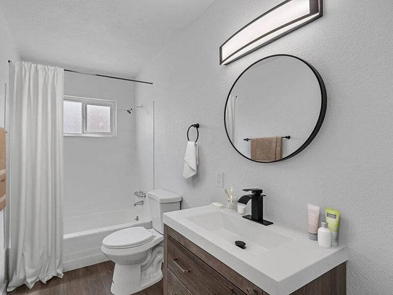 Bathroom | La Posada