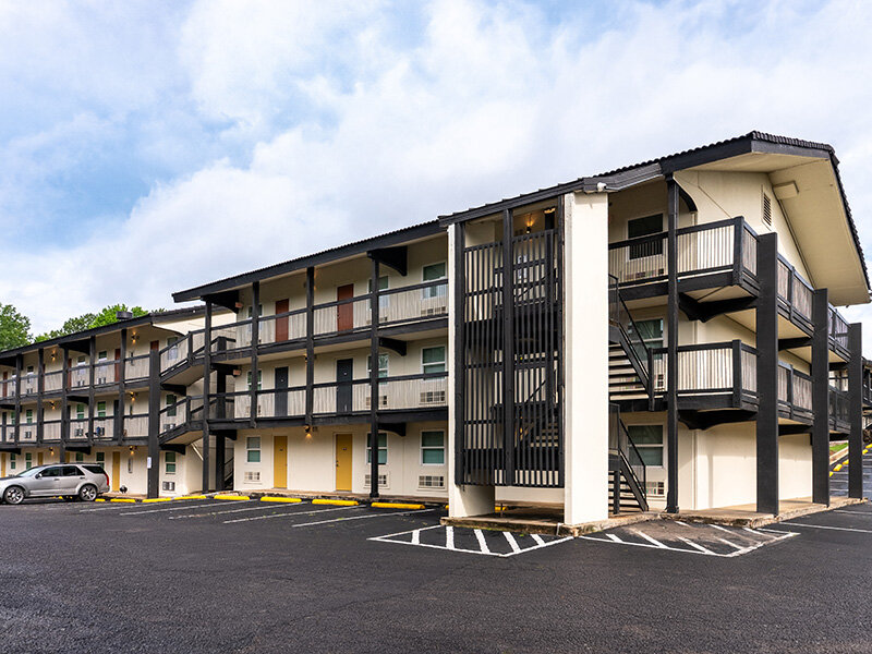 Building Exterior | Broad View Apartments