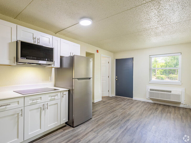Kitchen | Broad View Apartments