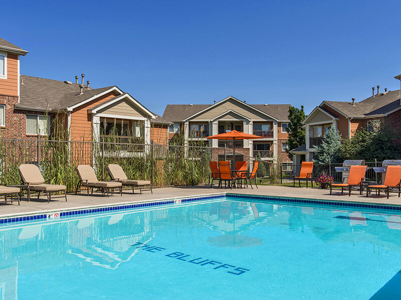 Apartment Complex Outdoor Pool | The Bluffs at Castle Rock