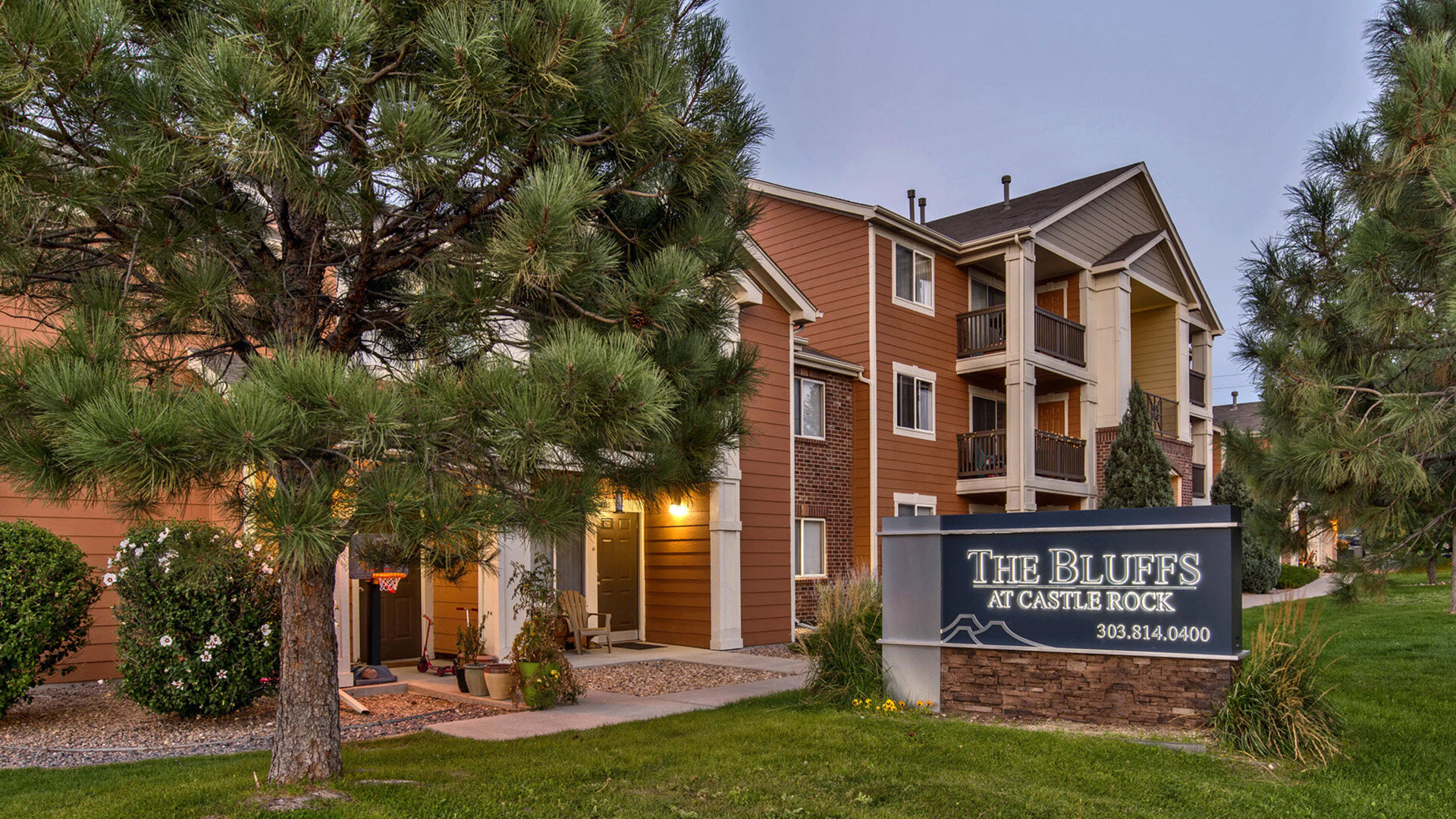 The Bluffs at Castle Rock Apartments Amenities